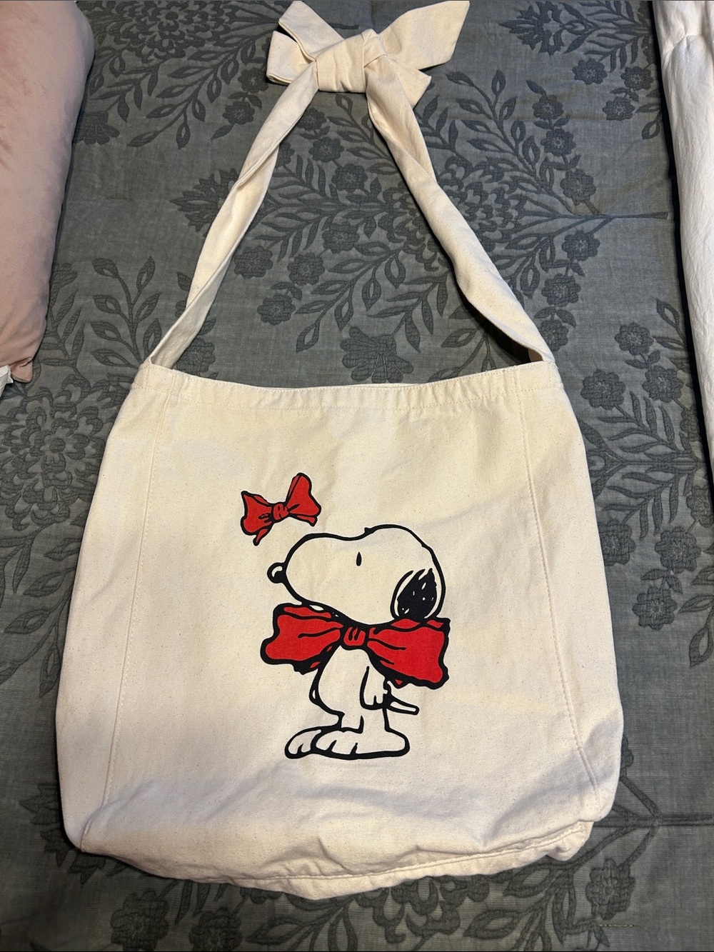 AE Snoopy Tote NWOT